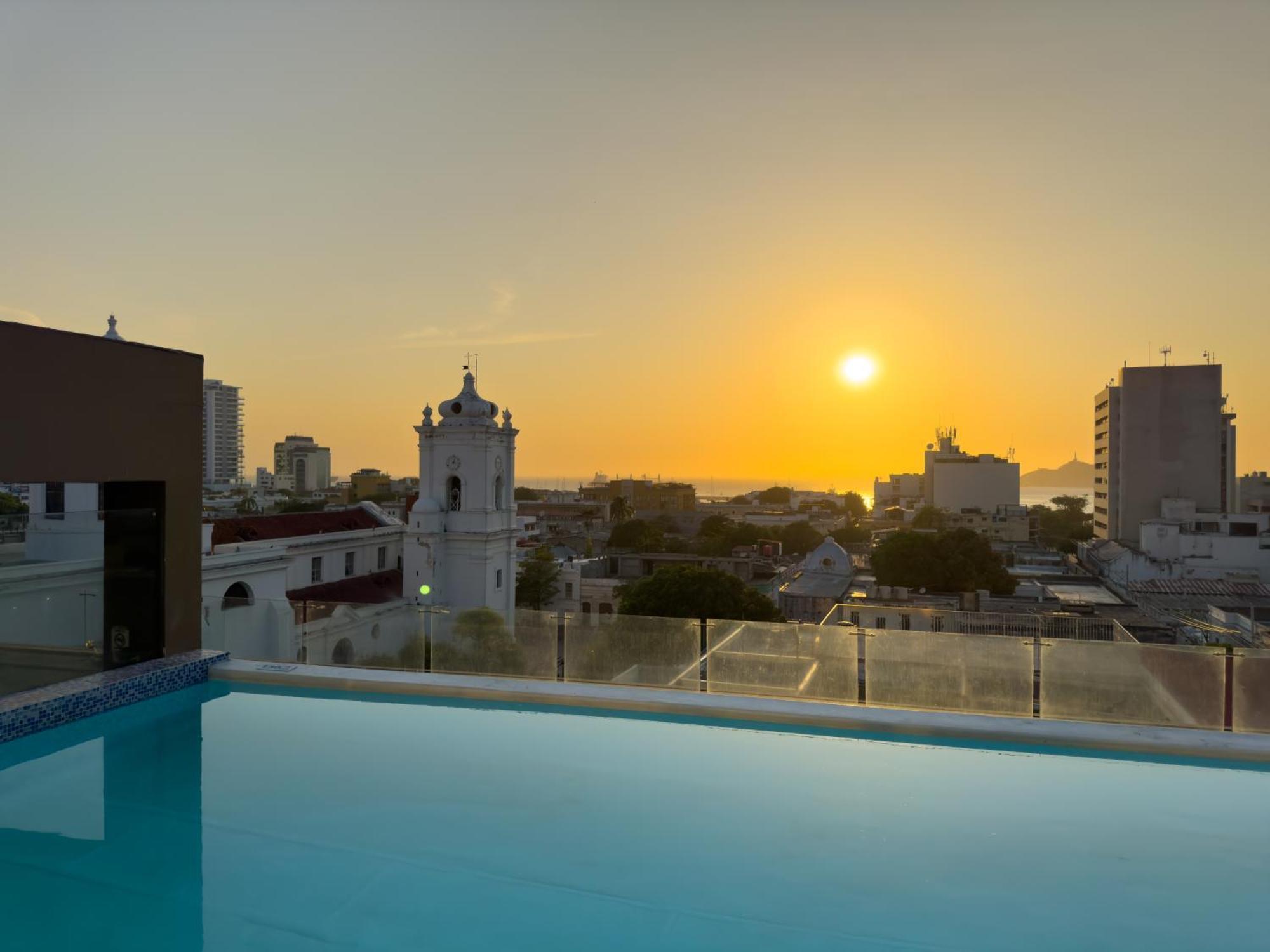 Hotel Catedral Plaza Santa Marta  Exteriör bild